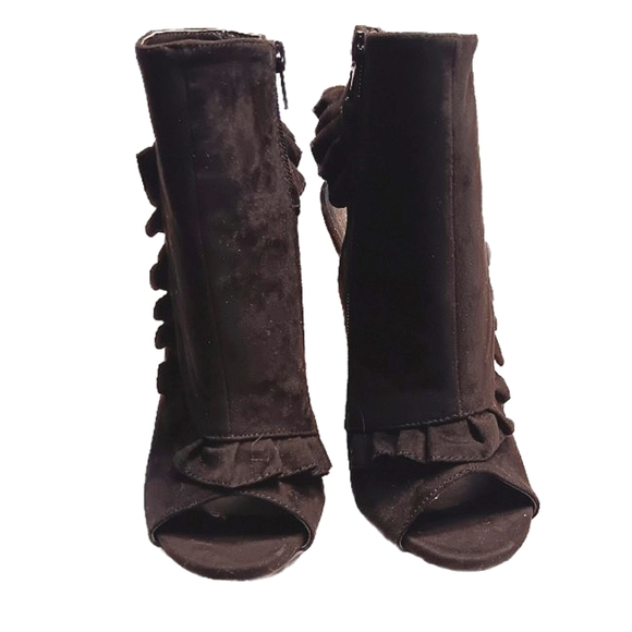 Ankle Wrap Whimsygoth Black Stelletto Bootie Chic W 8 Faux Suede Peep Toe Ruffle - Picture 1 of 7